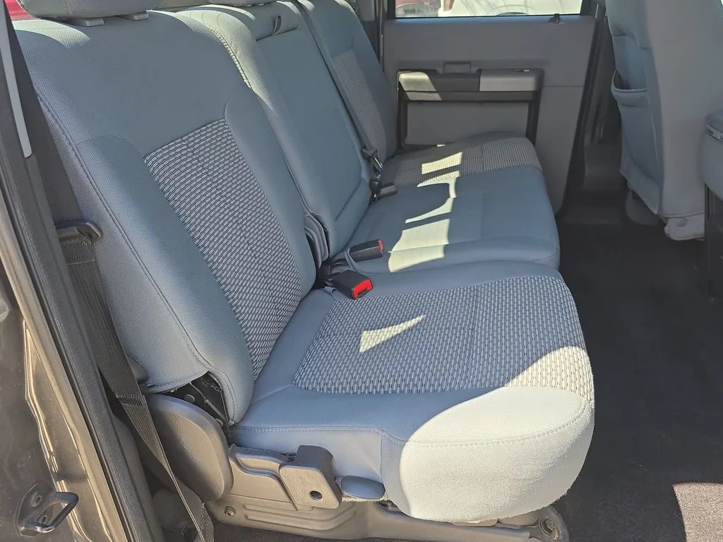 Used 2016 Gray Ford XLT image 28