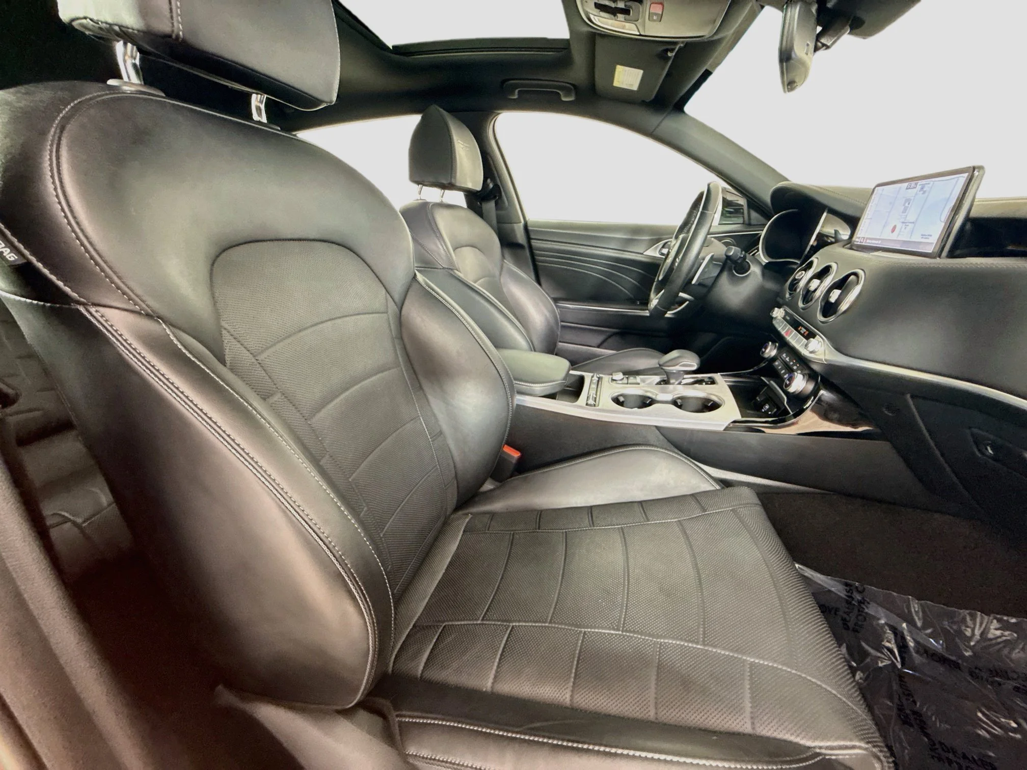 Used 2023  Kia GT2 image 31