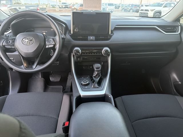 2025 Toyota RAV4 LE - Photo 14