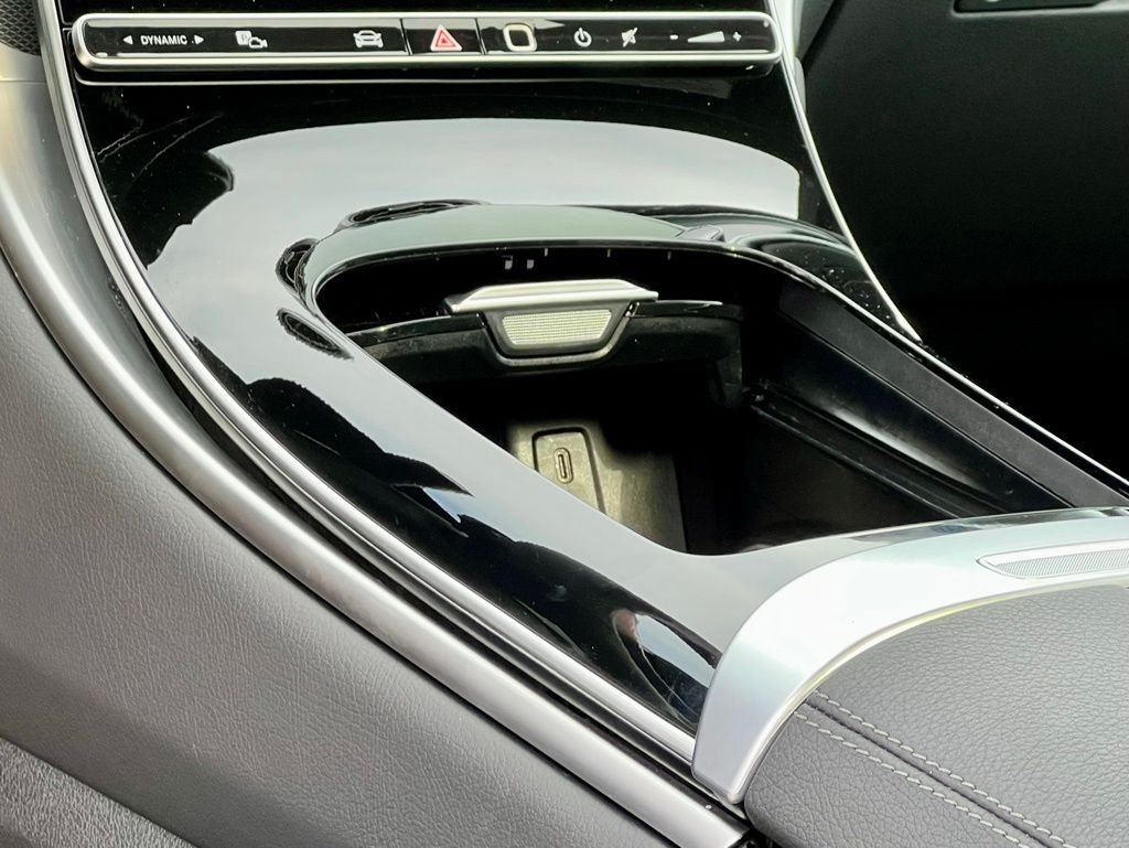 Certified Used 2026  Mercedes-Benz GLC 300 image 37