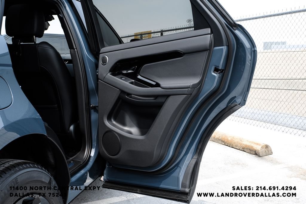 New 2026 Tribeca Blue Metallic Land Rover S image 43