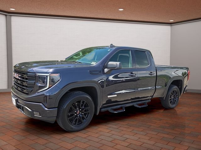 Used 2023 Titanium GMC Elevation image 29