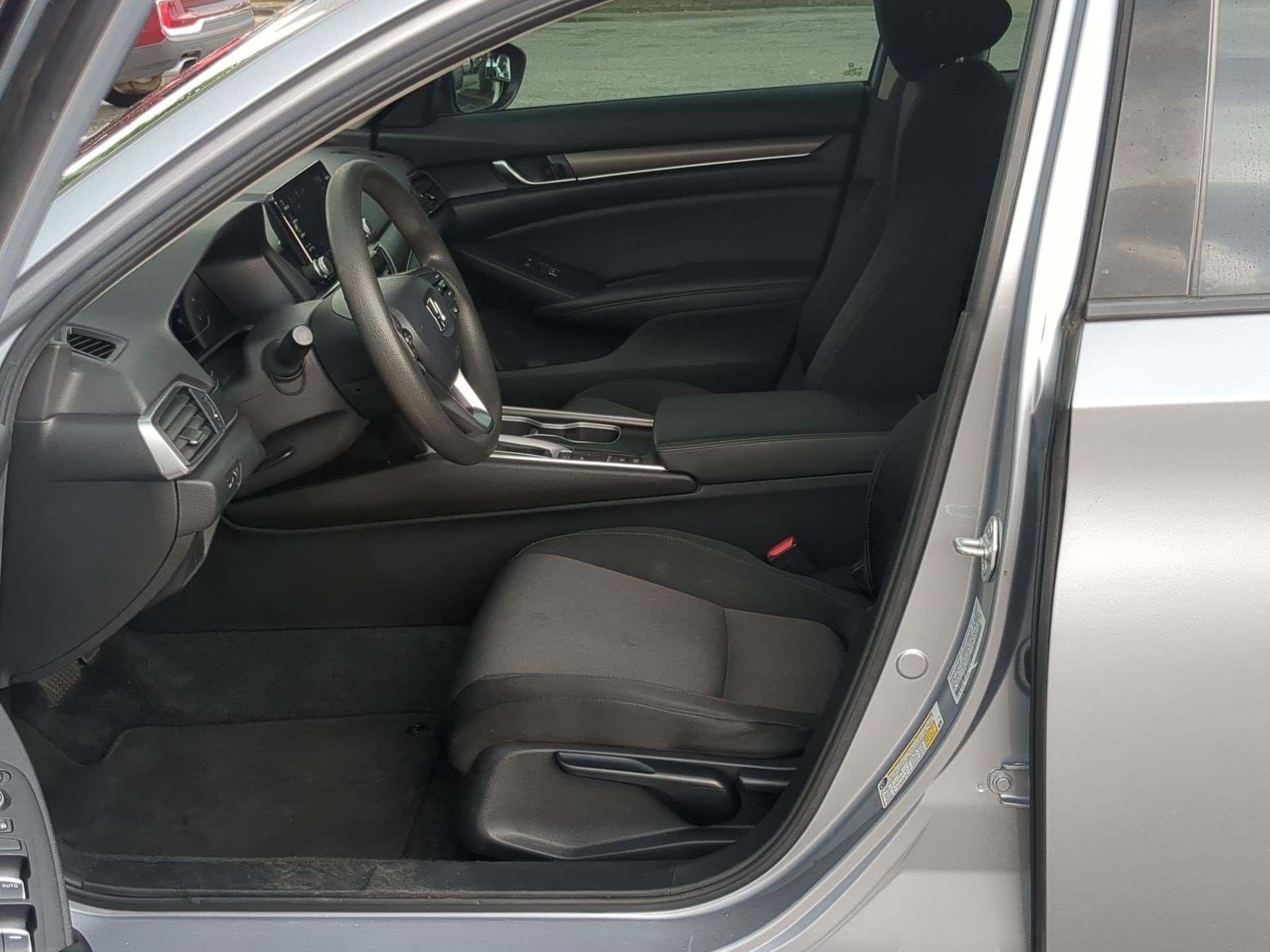 Used 2021 Lunar Silver Metallic Honda LX image 11