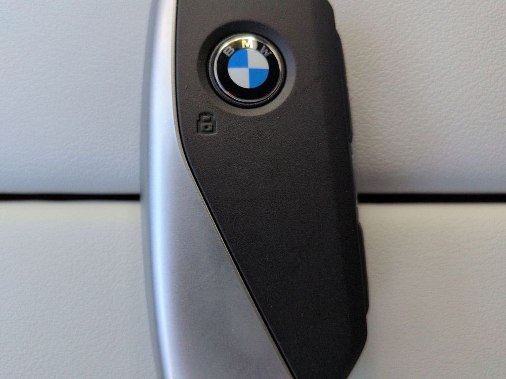 New 2026 Brooklyn Grey Metallic BMW xDrive40i image 30