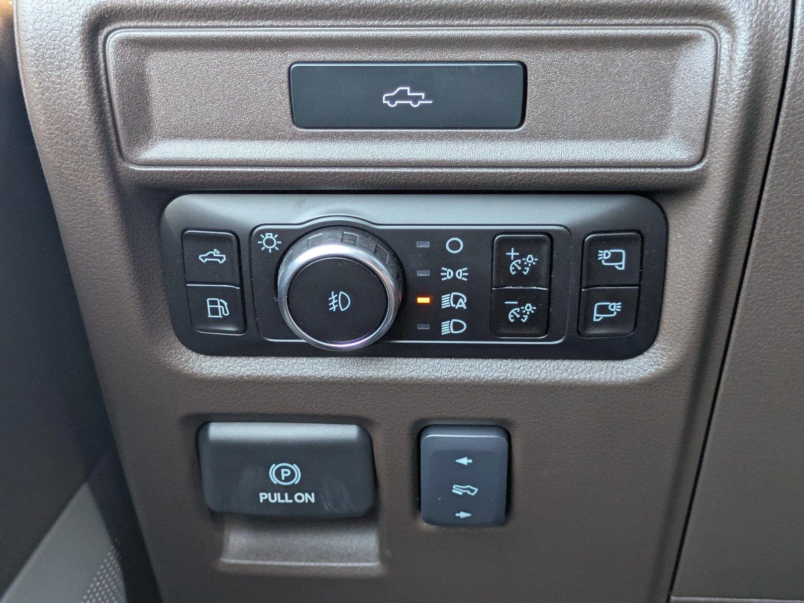 New 2026 Agate Black Metallic Ford King Ranch image 23
