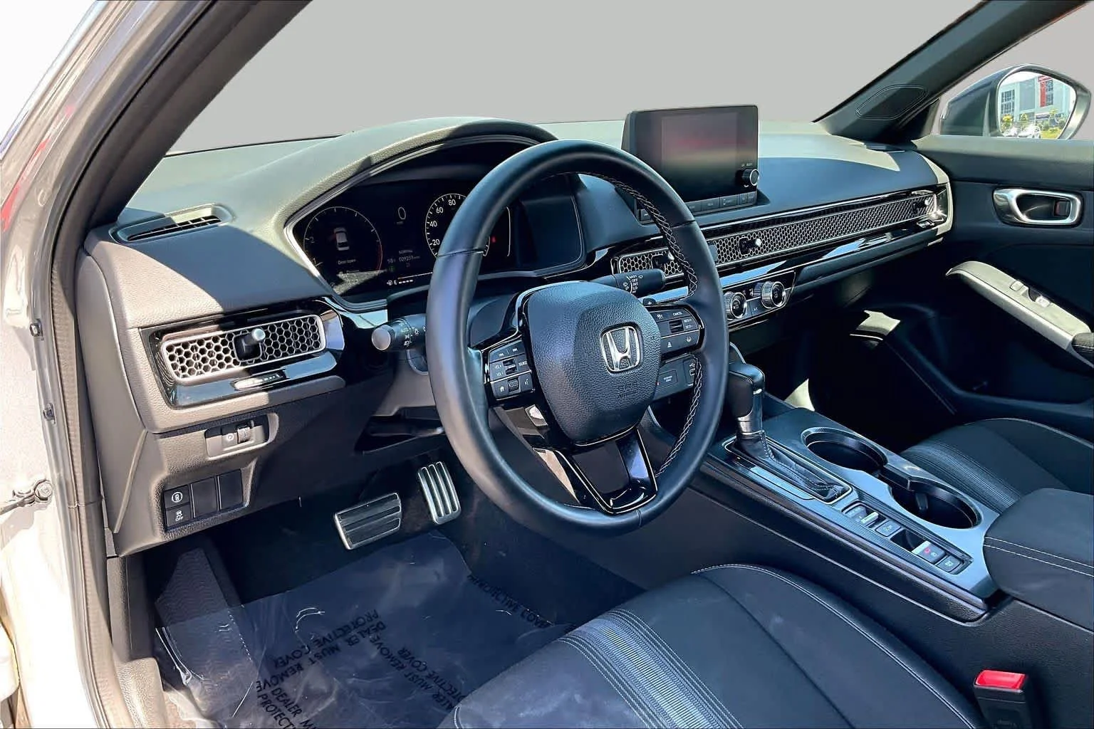 Used 2023 Lunar Silver Metallic Honda Sport image 18
