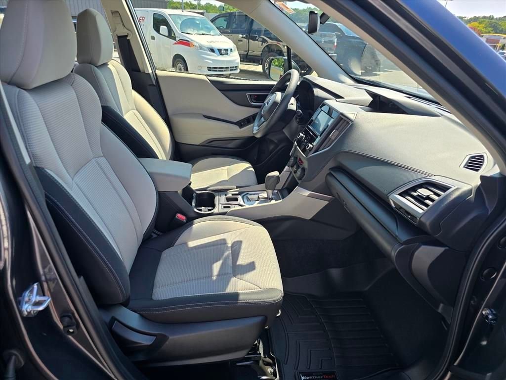 Used 2023 Gray Subaru Base image 14
