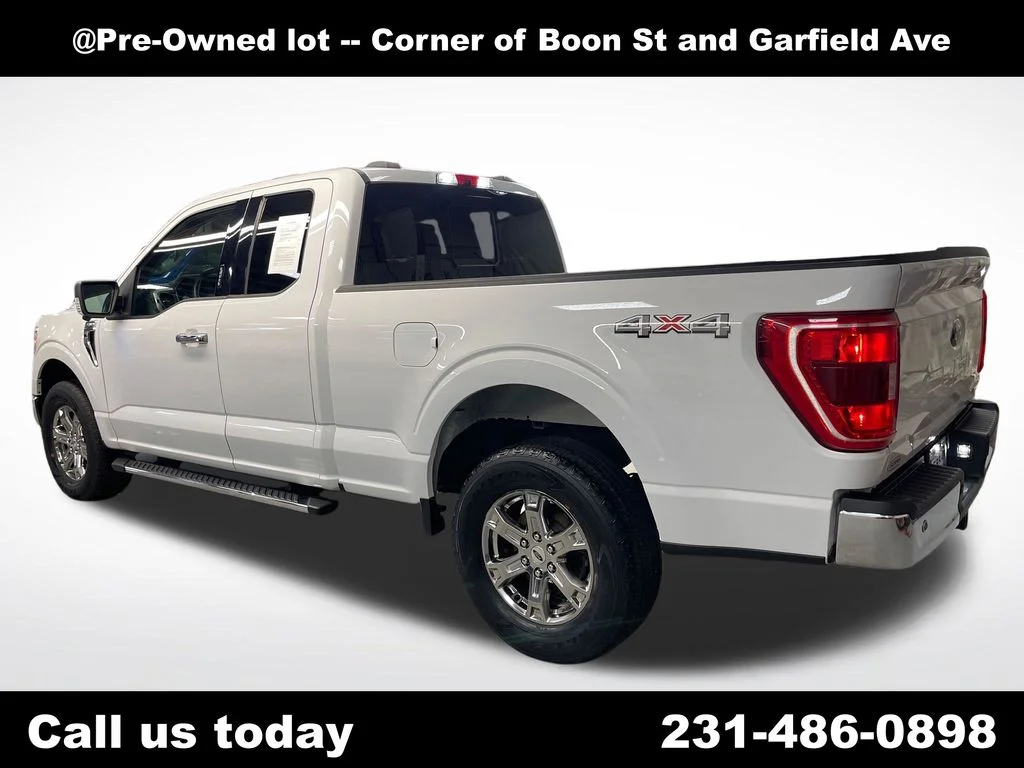 Used 2021 White Ford XLT image 4