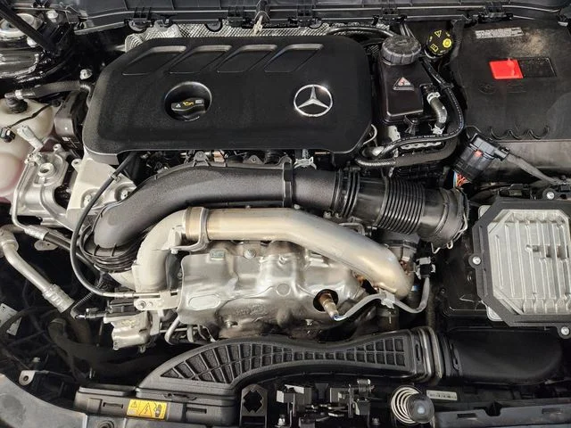 2025 Mercedes-Benz GLB Base - Photo 32