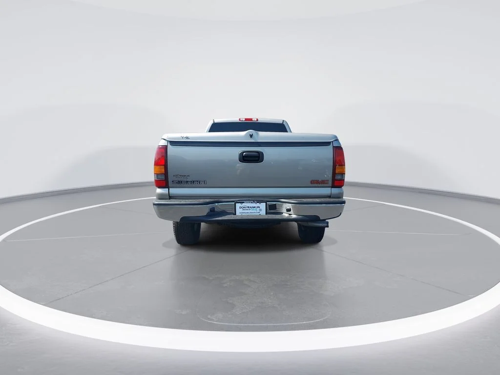 Used 2003 Gray GMC SLE image 7