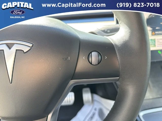 Used 2023  Tesla Performance image 24
