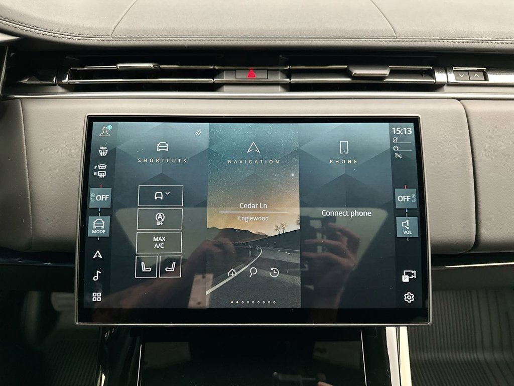 New 2027 Santorini Black Land Rover SE image 13