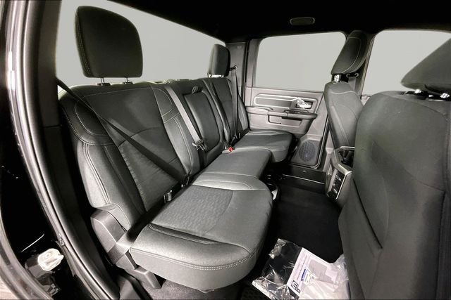 New 2026 Diamond Black Crystal Pearl-Coat Exterior Paint RAM Big Horn image 10