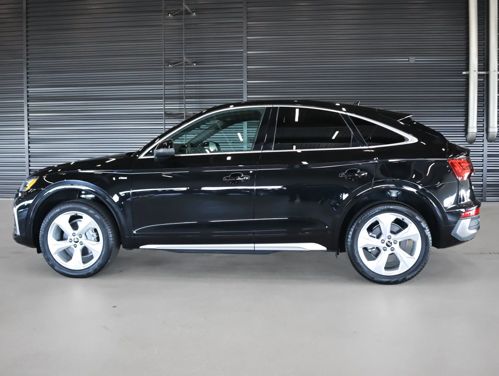 Used 2025 Mythos Black Metallic Audi S line Premium Plus image 14