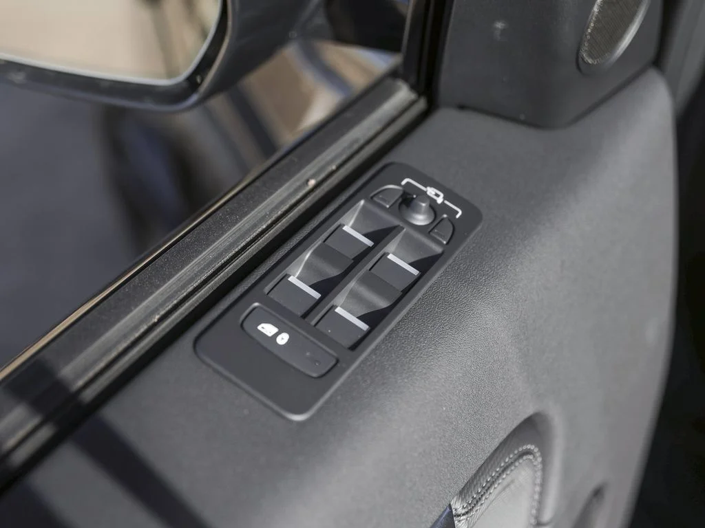 New 2025 Black Land Rover SE image 26