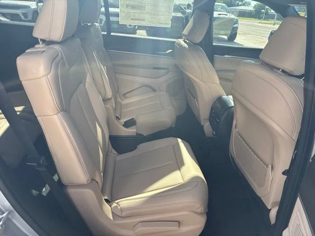 New 2026 Silver Zynith Jeep Limited image 22
