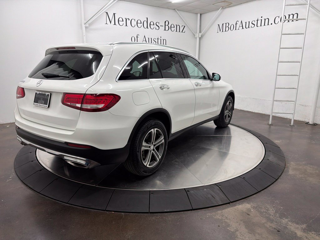 Used 2016 White Mercedes-Benz GLC 300 image 7