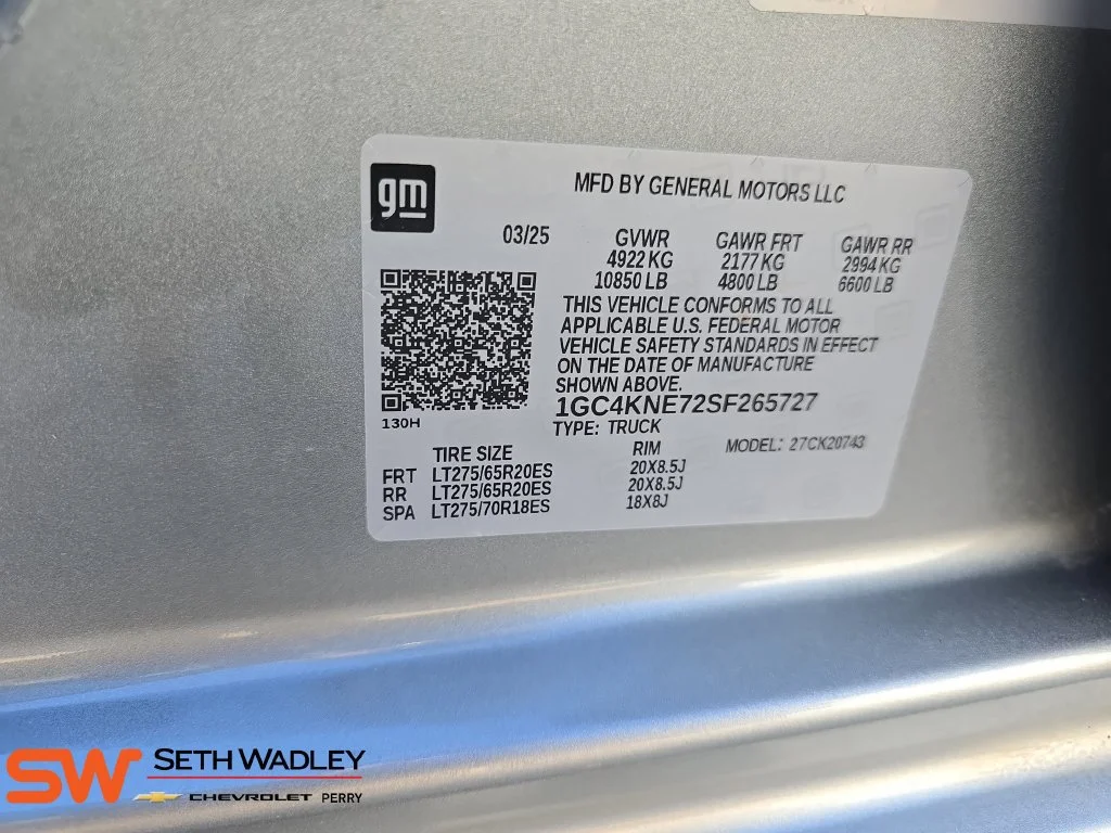 Used 2025 Sterling Gray Metallic Chevrolet LT image 36