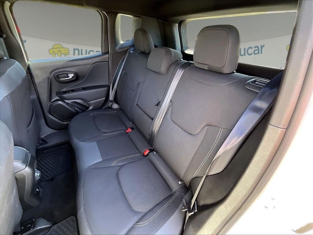 Used 2022 Alpine White Clearcoat Jeep Altitude image 14