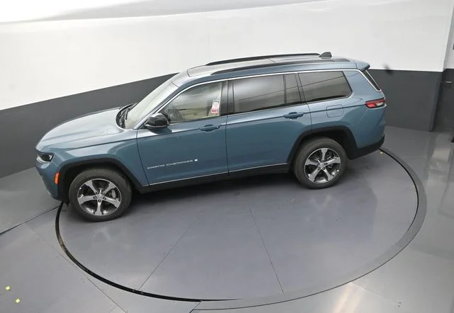 New 2026 Steel Blue Exterior Paint Jeep Limited image 14