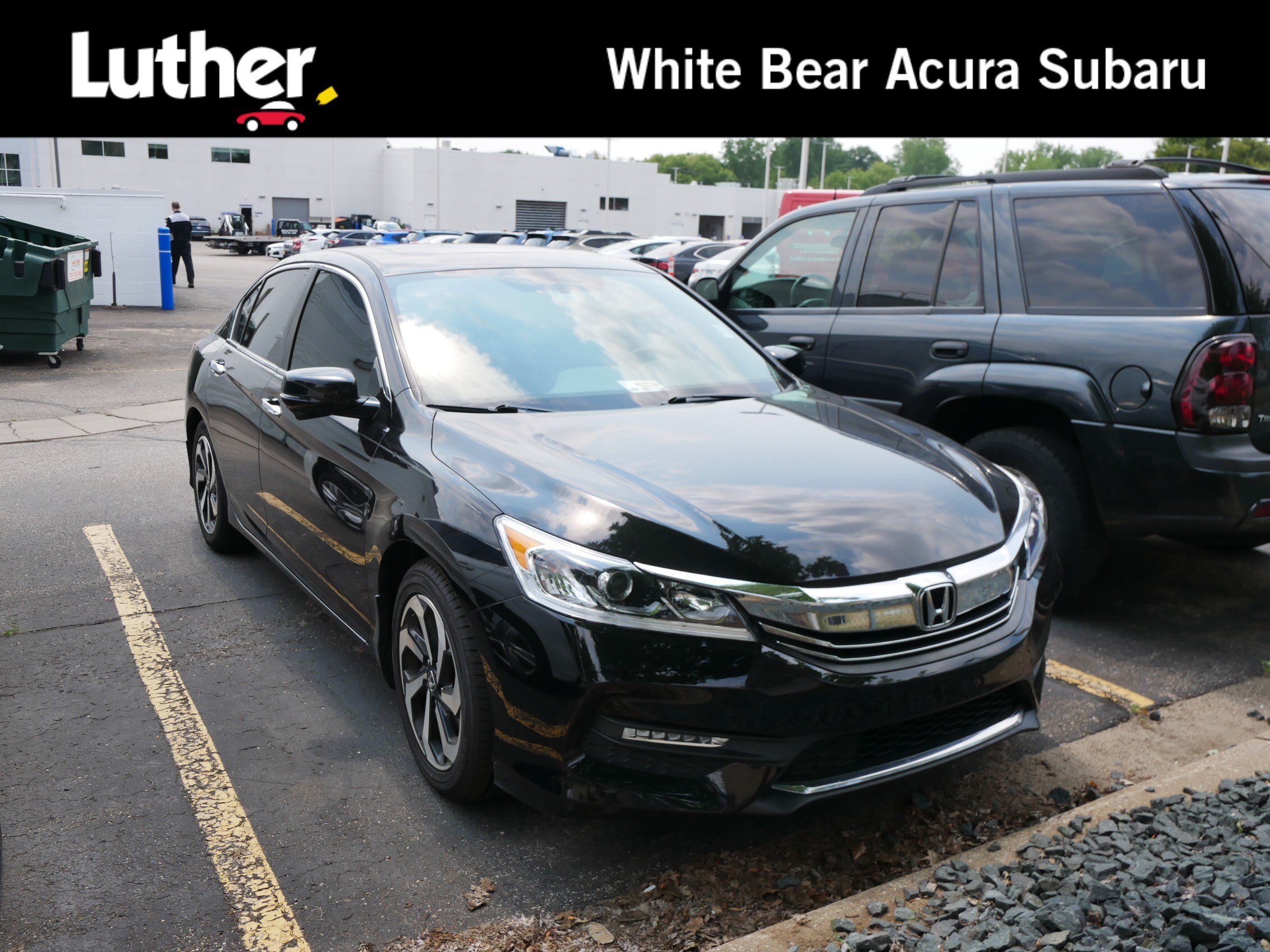 Used 2016 Black Honda EX-L image 1