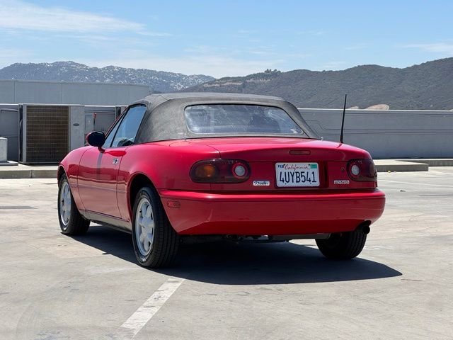 Used 1992 Classic Red Mazda Base image 31