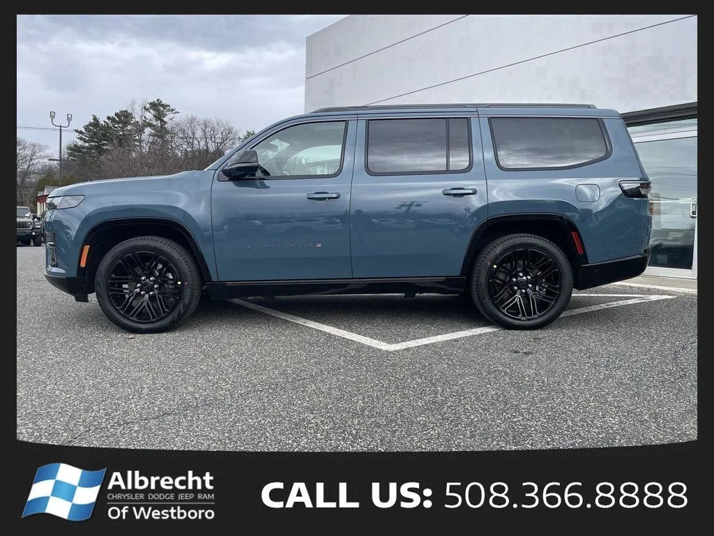 New 2026 Steel Blue Exterior Paint Jeep Limited Reserve image 2