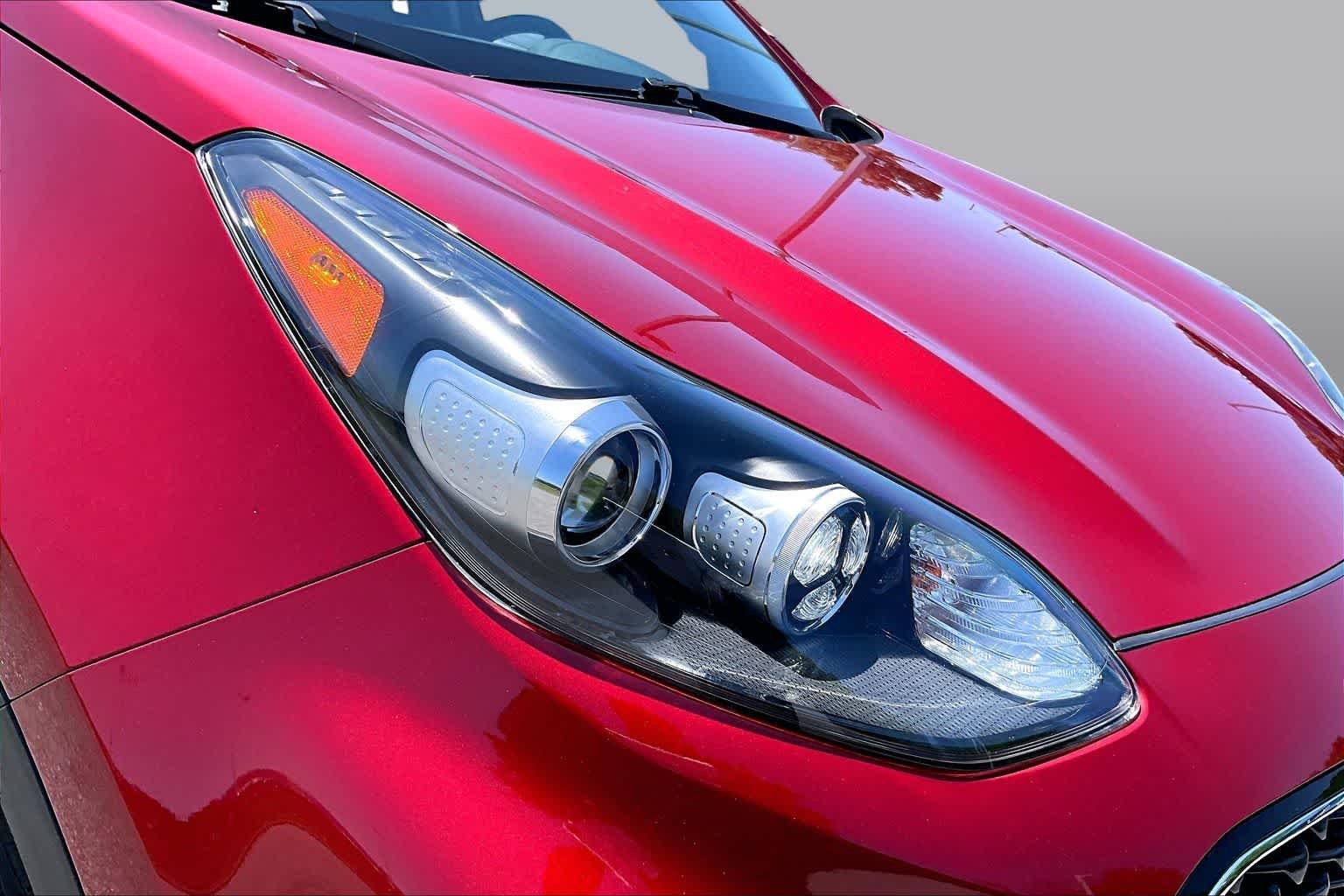 Used 2021 Hyper Red Kia LX image 27