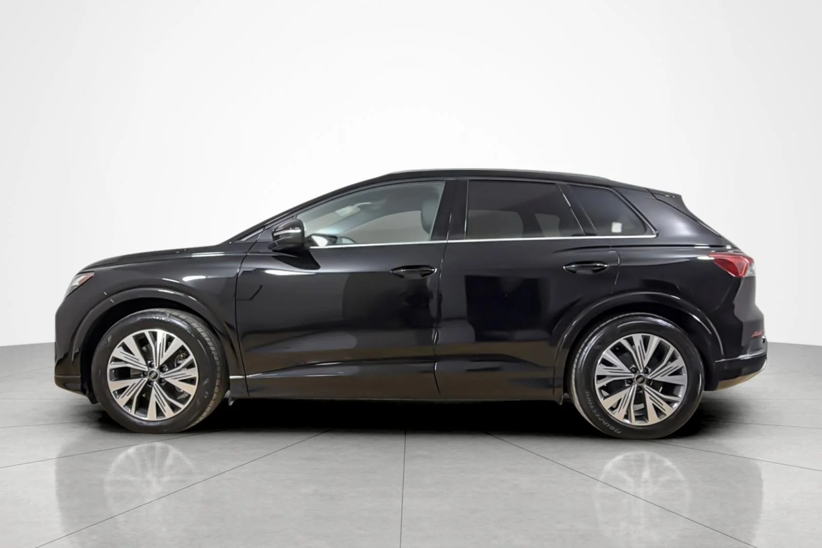 Certified Used 2023 Mythos Black Metallic Audi Premium Plus 40 RWD image 2