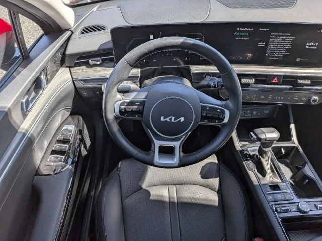 Used 2025 Runway Red Kia EX image 15