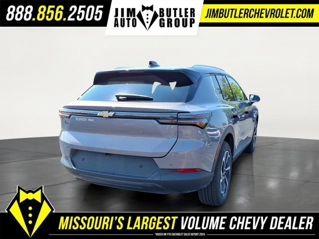 New 2026 Galaxy Gray Metallic Chevrolet LT image 21