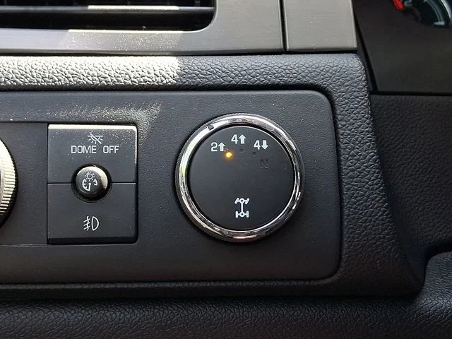 Used 2013 Gray Chevrolet LTZ image 26