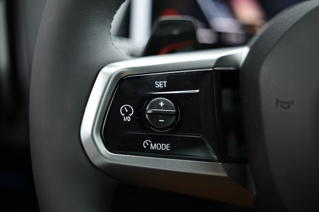 New 2026 Dark Graphite Metallic BMW 30 xDrive image 34