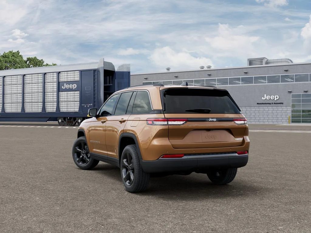 New 2026 Copper Shino Metallic Clear-Coat Exterior Paint Jeep Limited image 3