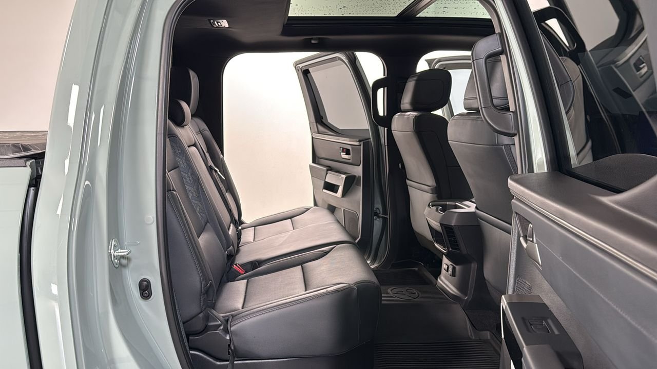 Certified Used 2025  Toyota Limited image 17