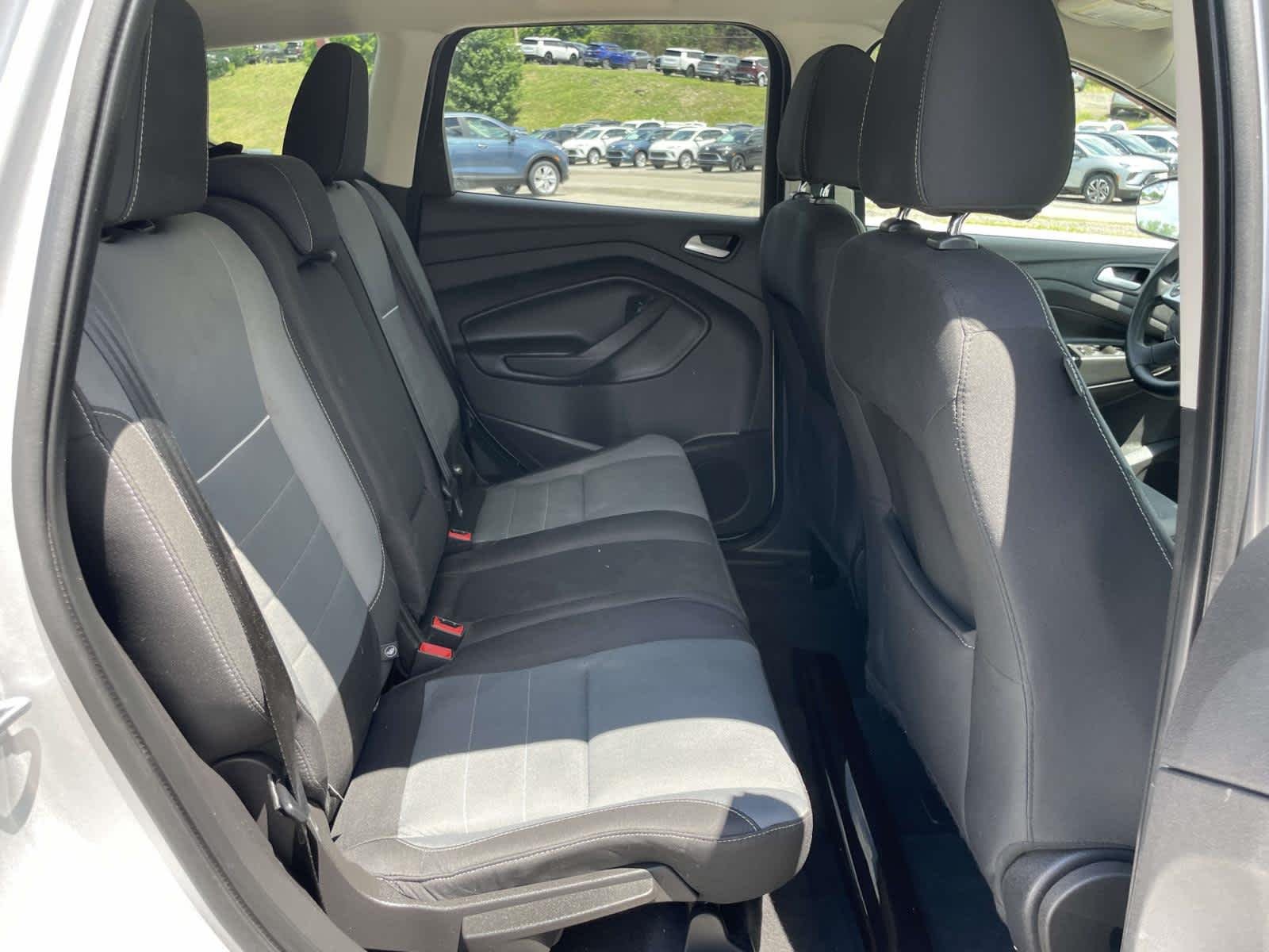 Used 2014 Ingot Silver Metallic Ford SE image 21