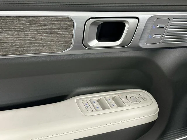 New 2026 Silver Hyundai Limited image 10