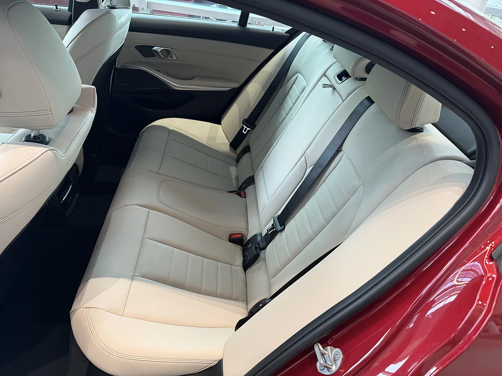 New 2026 Vegas Red Metallic BMW xDrive NA image 13