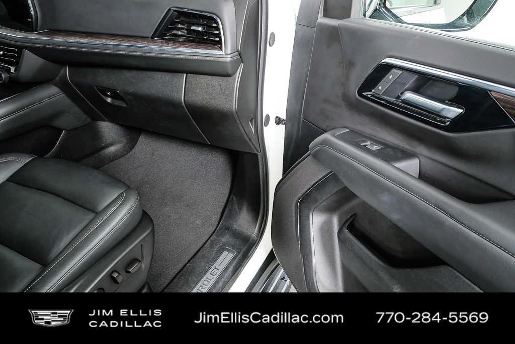 Used 2025 Summit White Chevrolet LT image 24