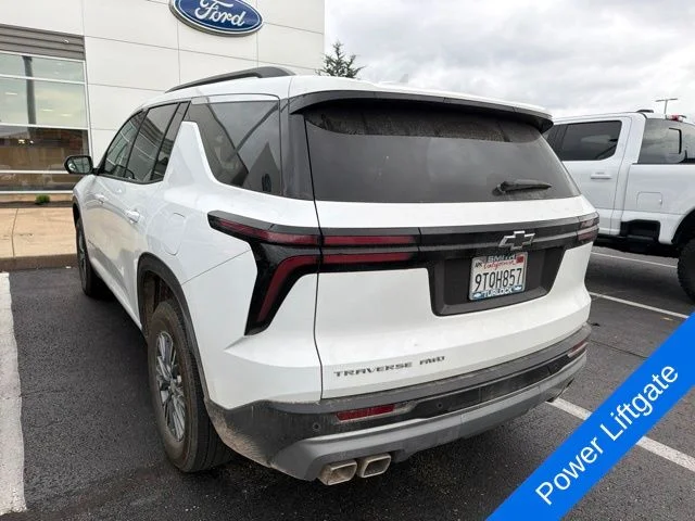 Used 2025 Summit White Chevrolet LT image 7