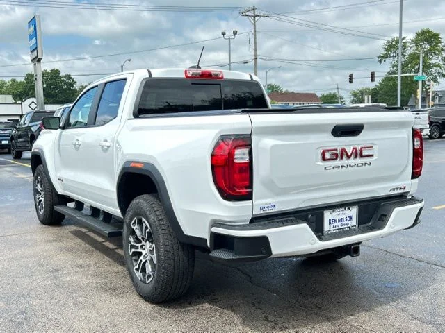 2023 GMC Canyon AT4 - Photo 7