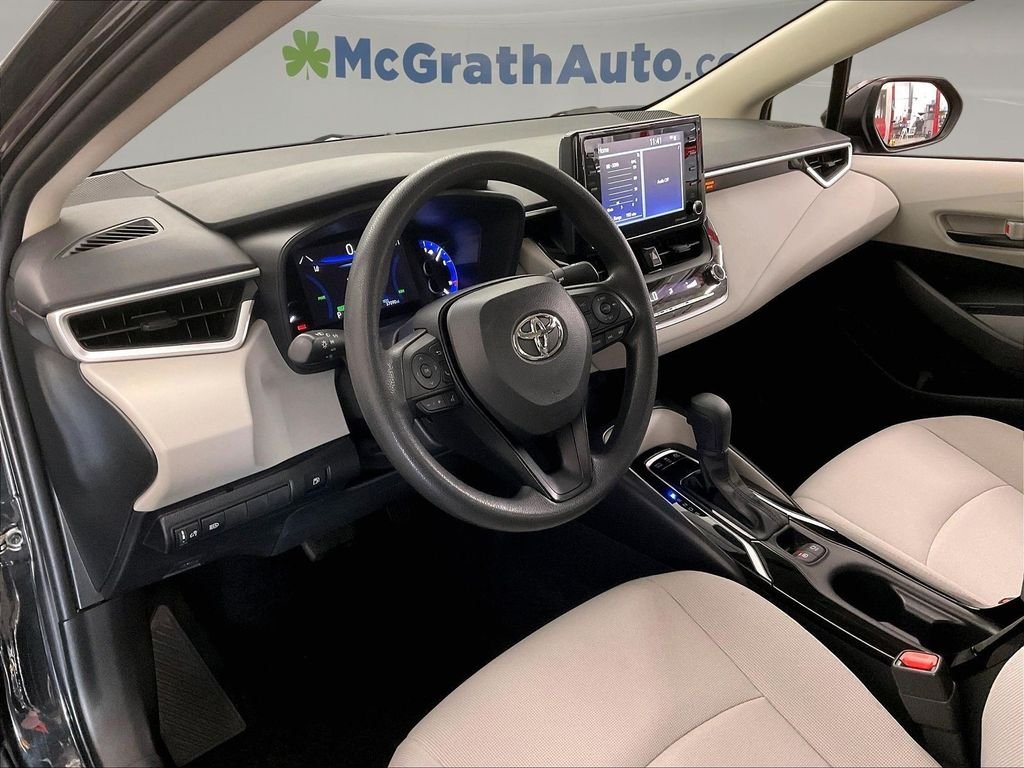 Used 2022 Black Toyota LE image 17