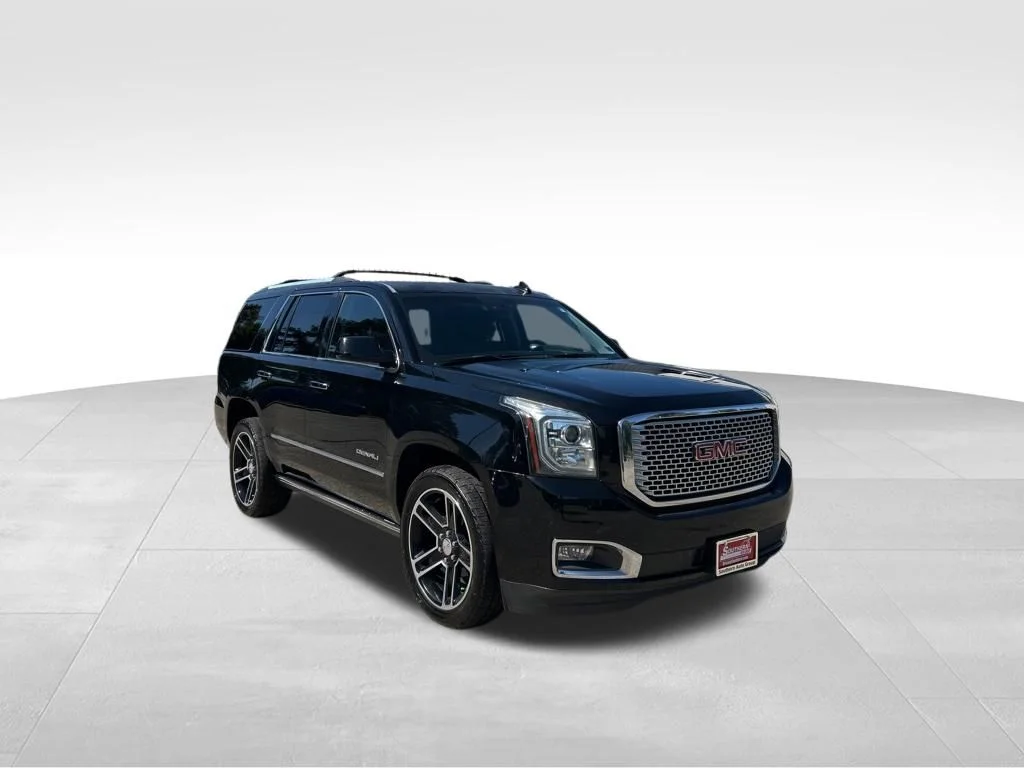 Used 2016 Black GMC Denali image 8