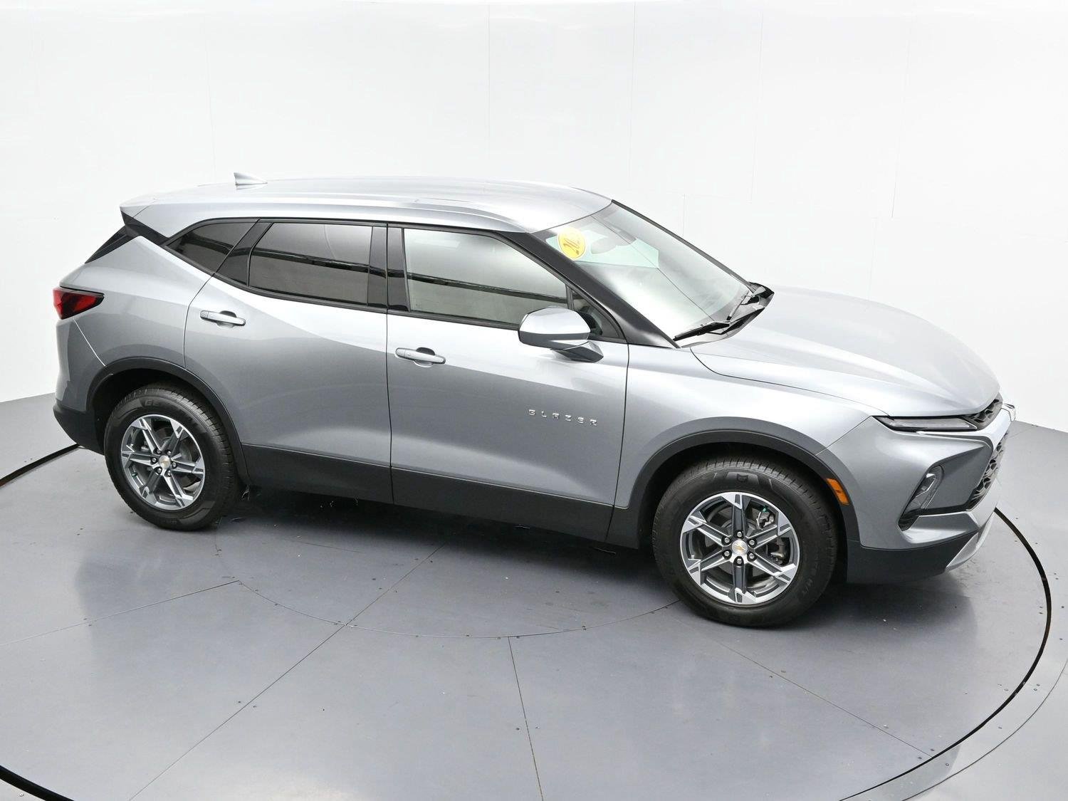 Used 2025 Sterling Gray Metallic Chevrolet 2LT image 36