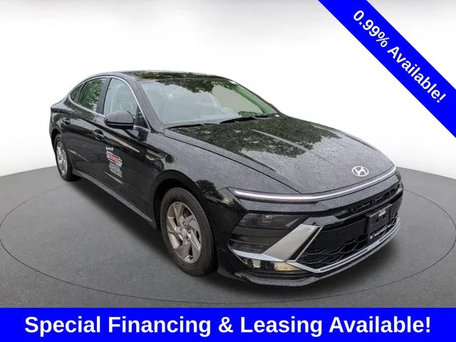 Certified Used 2026 Black Hyundai SE image 1
