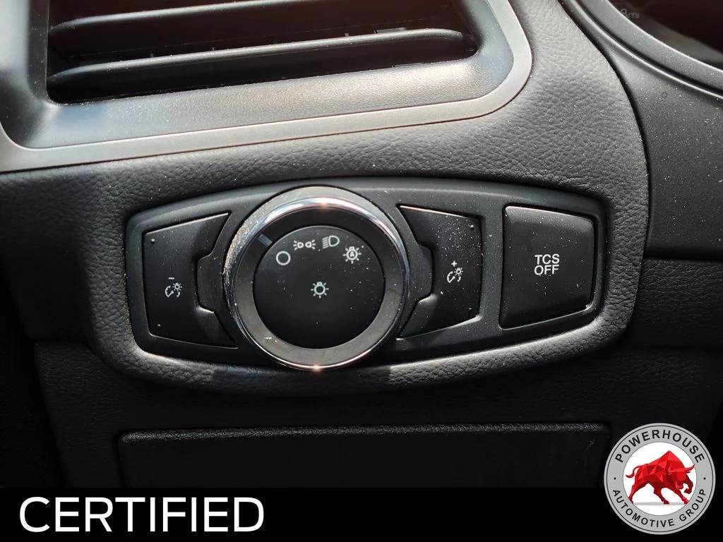 Used 2024 Silver Ford SEL image 26