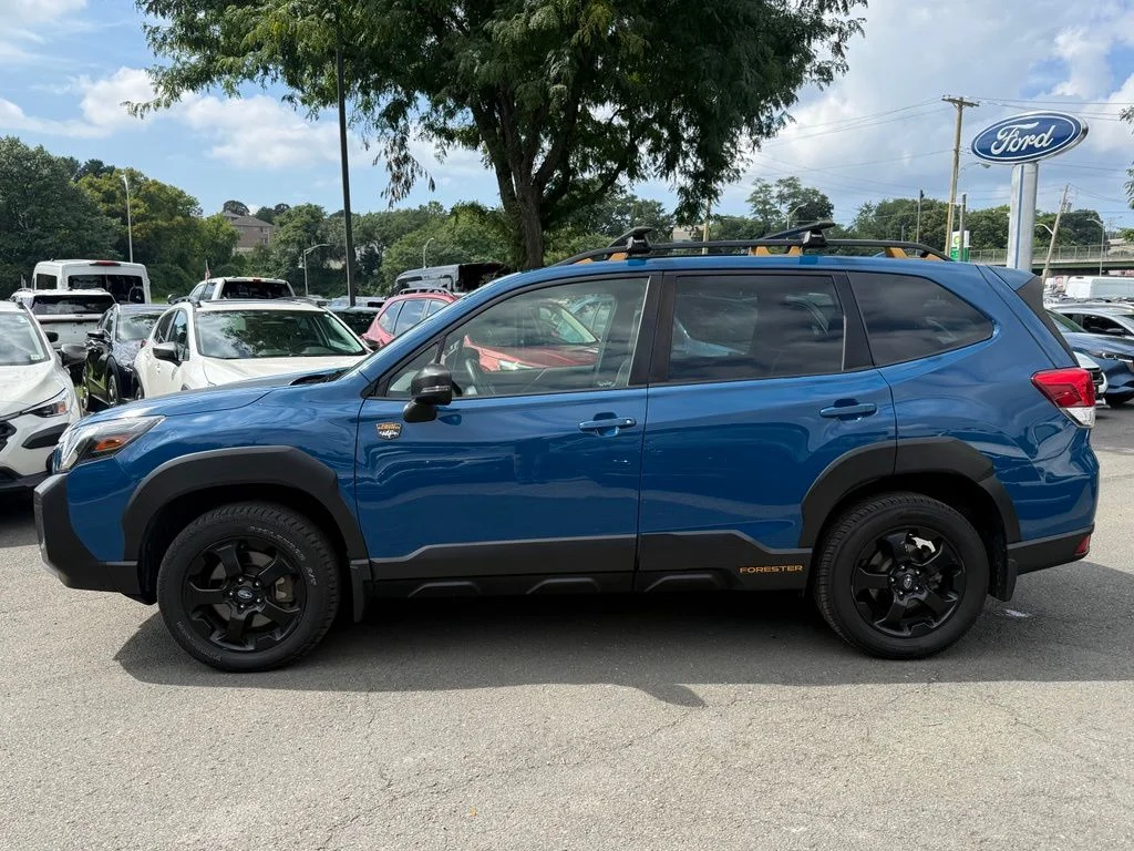Used 2023 Geyser Blue Subaru Wilderness image 11