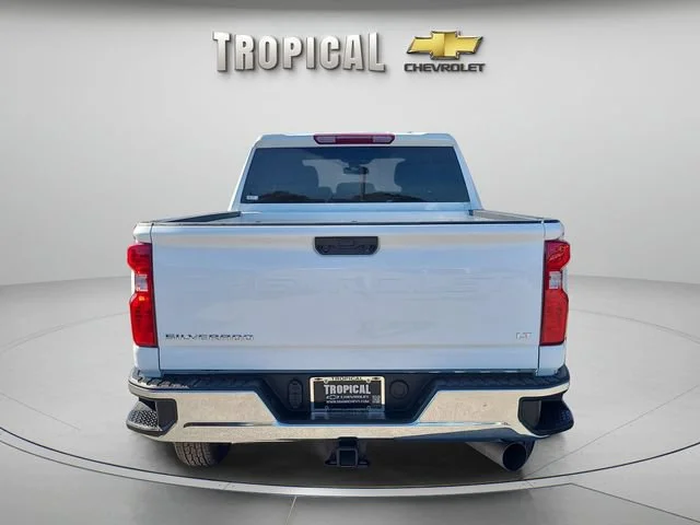 Used 2025 Summit White Chevrolet LT image 5