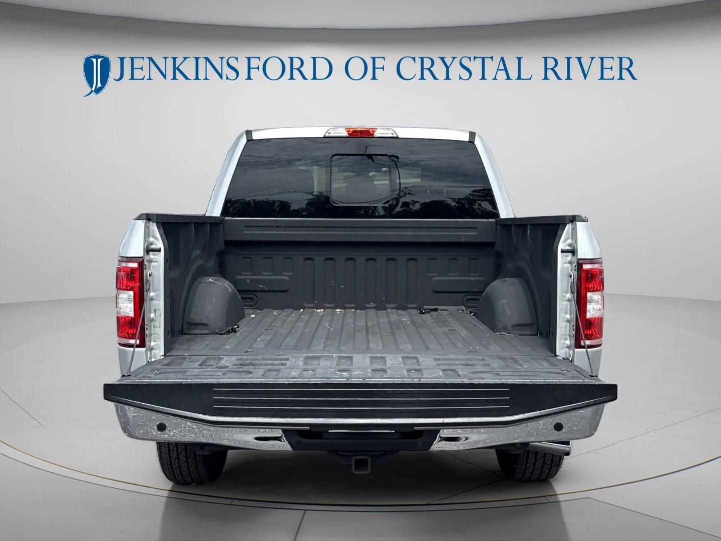 Used 2019 Ingot Silver Metallic Ford XLT image 5