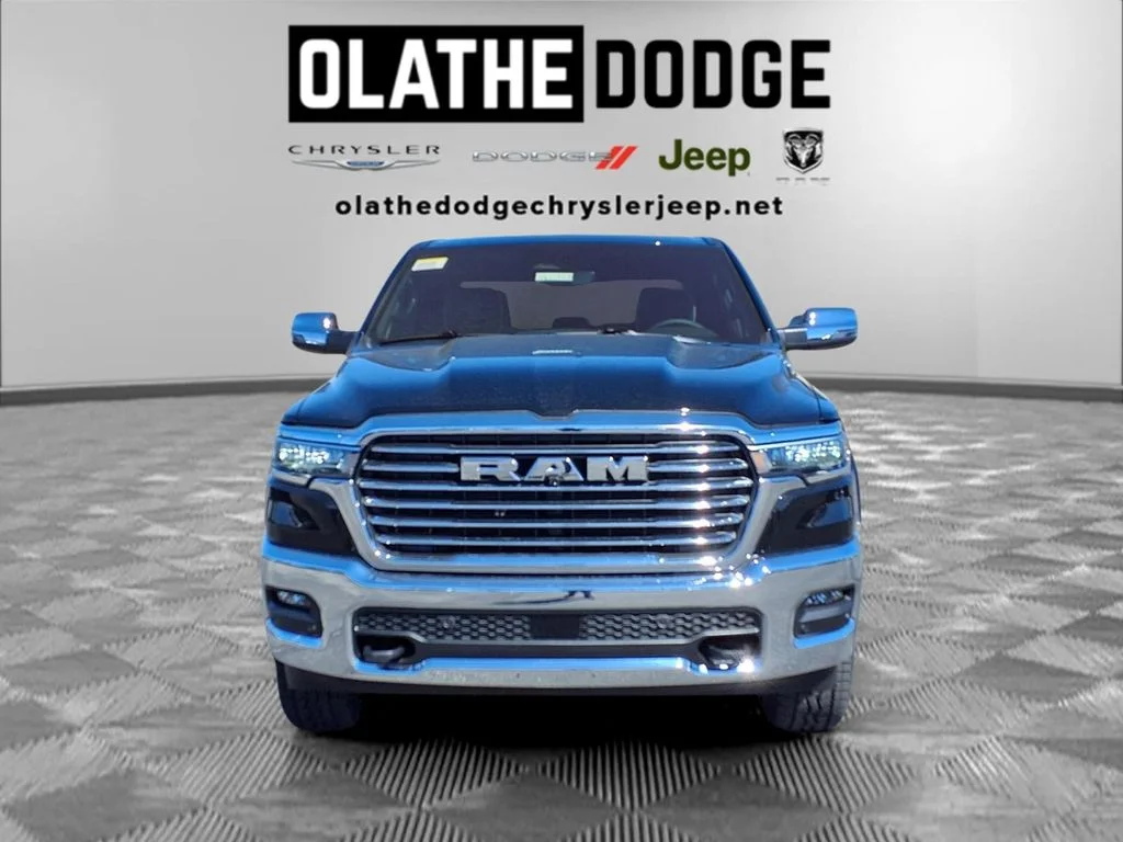New 2026 Diamond Black Crystal Pearl-Coat Exterior Paint RAM Laramie image 29